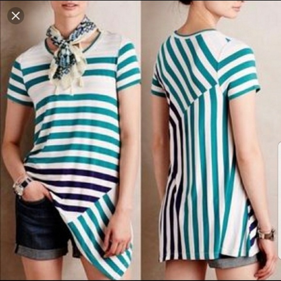 Anthropologie Tops - Little Yellow Button asymmetrical hem tee XS